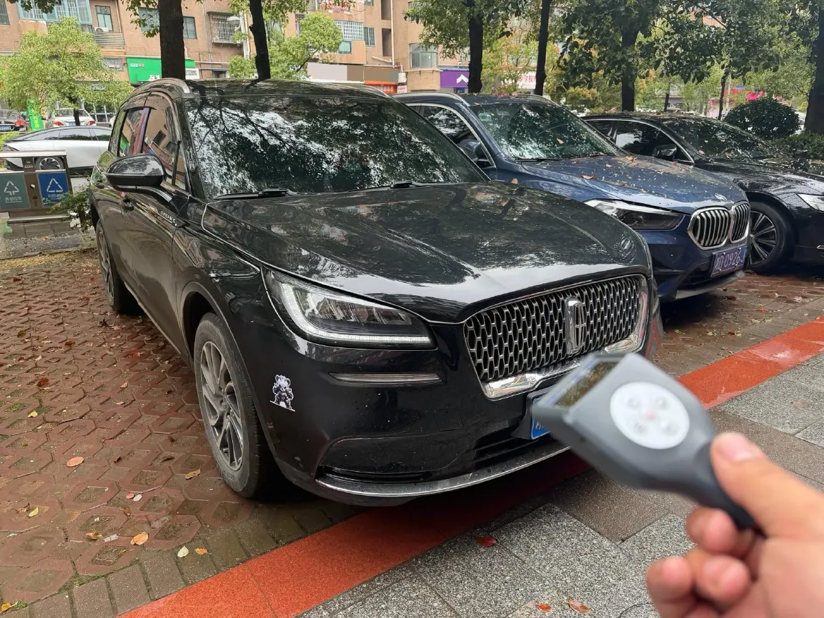 2022 Lincoln Corsair 2.0T 245HP L4 8AT,autocango,china used car exporter,china ev exporter,chinese used car exporter,chinese used ev exporter