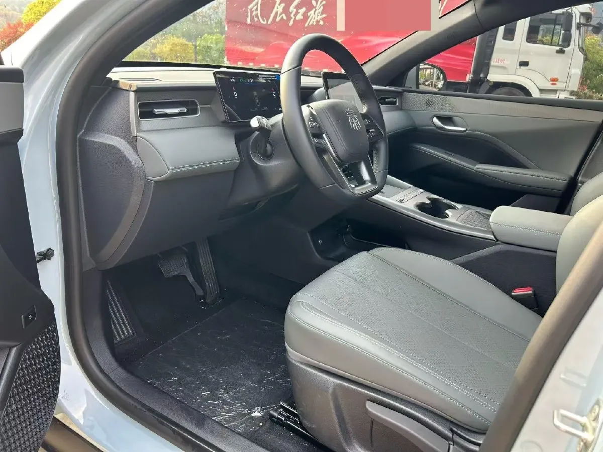 2025 BYD Qin Plus 1.5L 101HP L4 E-CVT PHEV,autocango,china used car exporter,china ev exporter,chinese used car exporter,chinese used ev exporter