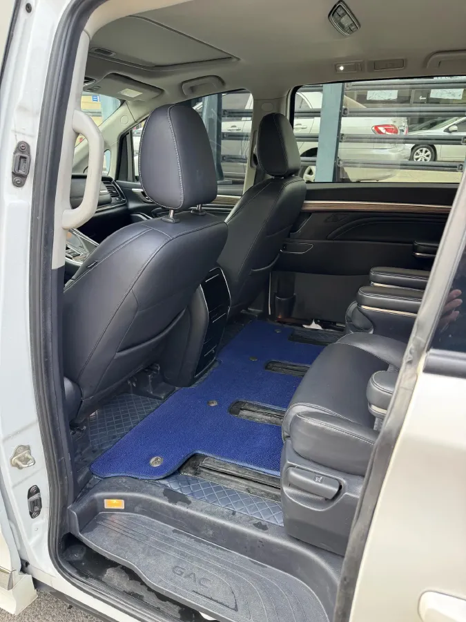 2021 GAC Trumpchi M8 2.0T 252HP L4 8AT,autocango,china used car exporter,china ev exporter,chinese used car exporter,chinese used ev exporter