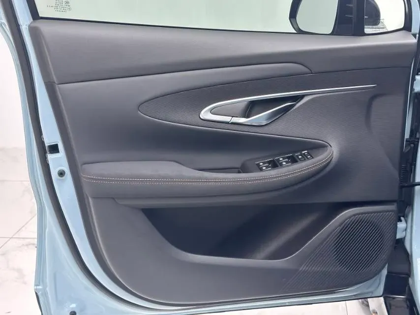 2022 ChangAn UNI-T 1.5T 188HP L4 7DCT,autocango,china used car exporter,china ev exporter,chinese used car exporter,chinese used ev exporter