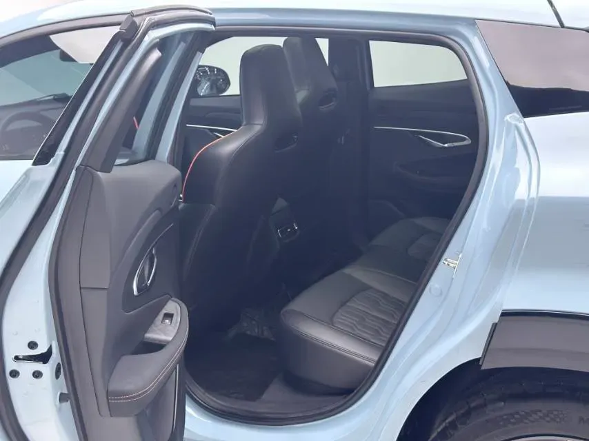 2022 ChangAn UNI-T 1.5T 188HP L4 7DCT,autocango,china used car exporter,china ev exporter,chinese used car exporter,chinese used ev exporter