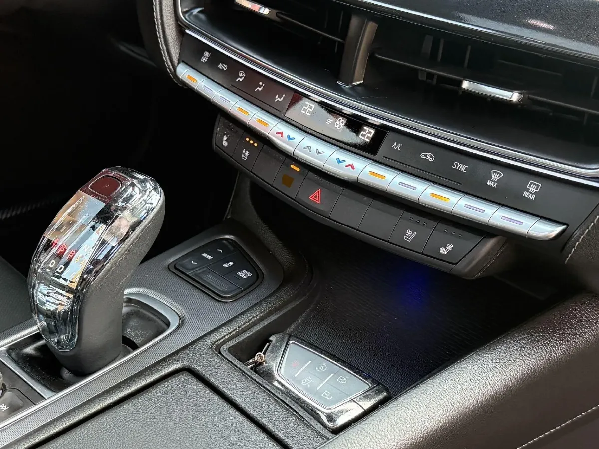 2022 Cadillac CT5 2.0T 237HP L4 10AT,autocango,china used car exporter,china ev exporter,chinese used car exporter,chinese used ev exporter