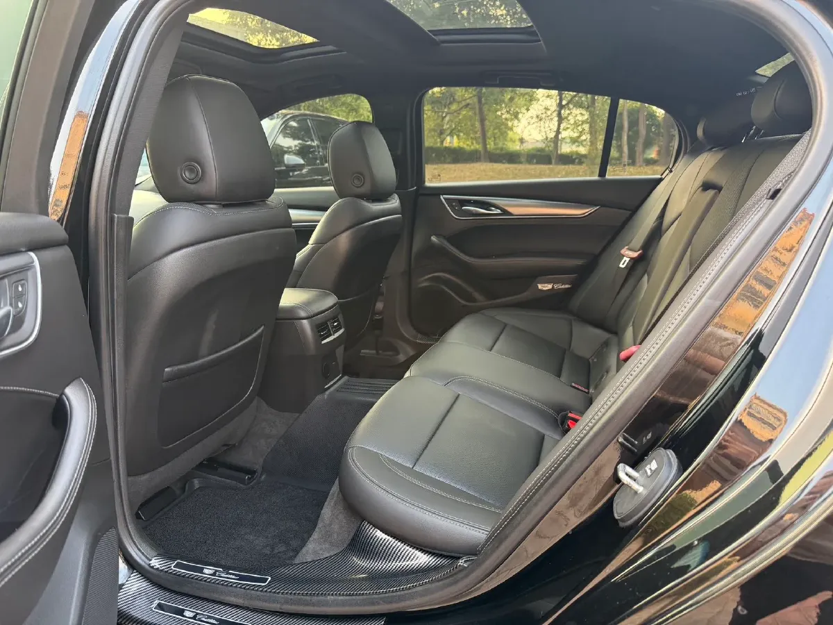 2022 Cadillac CT5 2.0T 237HP L4 10AT,autocango,china used car exporter,china ev exporter,chinese used car exporter,chinese used ev exporter