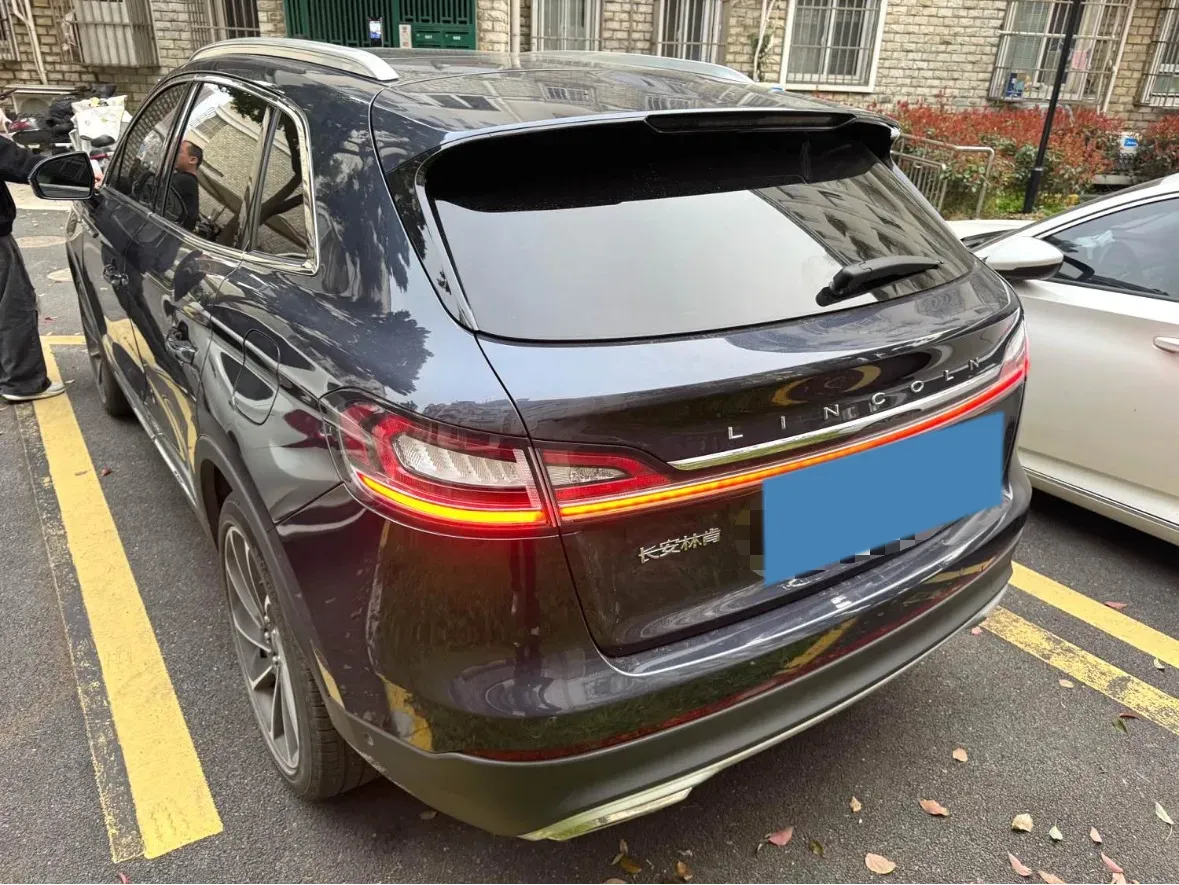 2022 Lincoln Nautilus 2.7T 322HP V6 8AT,autocango,china used car exporter,china ev exporter,chinese used car exporter,chinese used ev exporter