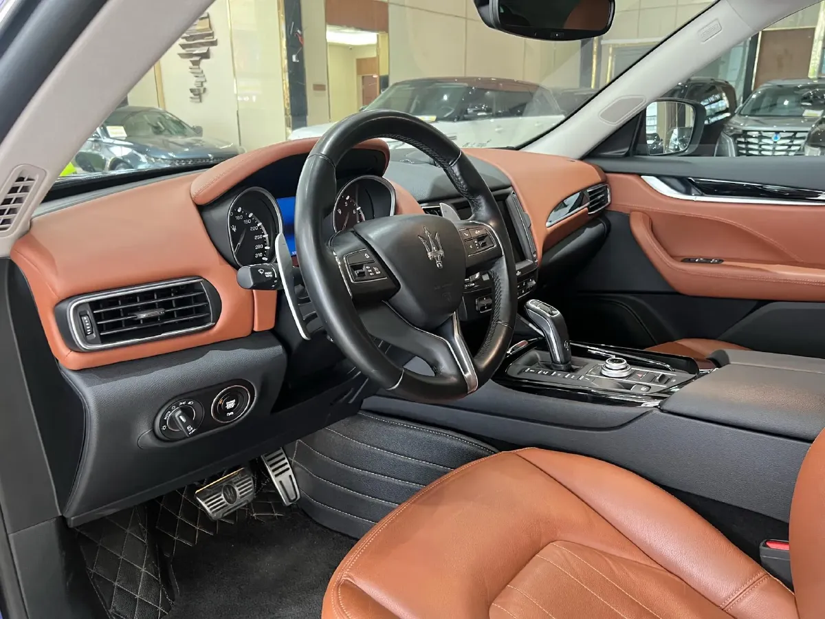 2019 Maserati Levante 3.0T 350HP V6 8AT,autocango,china used car exporter,china ev exporter,chinese used car exporter,chinese used ev exporter