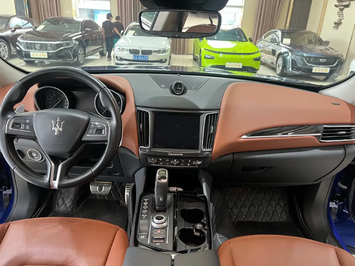 2019 Maserati Levante 3.0T 350HP V6 8AT,autocango,china used car exporter,china ev exporter,chinese used car exporter,chinese used ev exporter