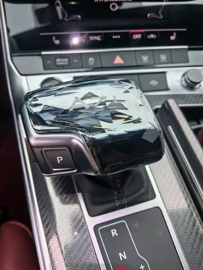 2024 Audi A7L 2.0T 245HP L4 7DCT,autocango,china used car exporter,china ev exporter,chinese used car exporter,chinese used ev exporter