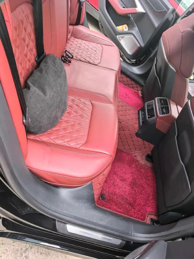 2024 Audi A7L 2.0T 245HP L4 7DCT,autocango,china used car exporter,china ev exporter,chinese used car exporter,chinese used ev exporter