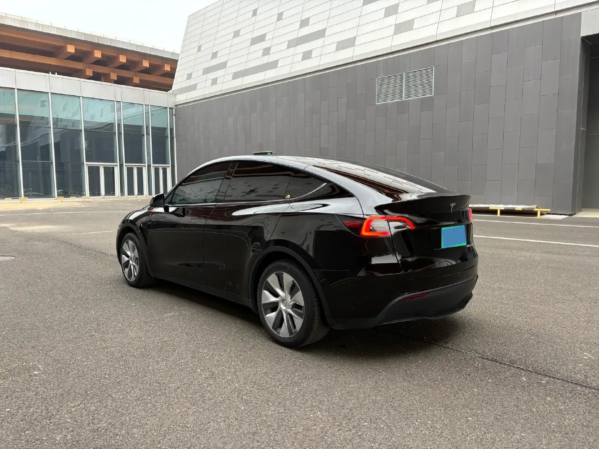 2022 Tesla Model Y BEV 60KWH,autocango,china used car exporter,china ev exporter,chinese used car exporter,chinese used ev exporter