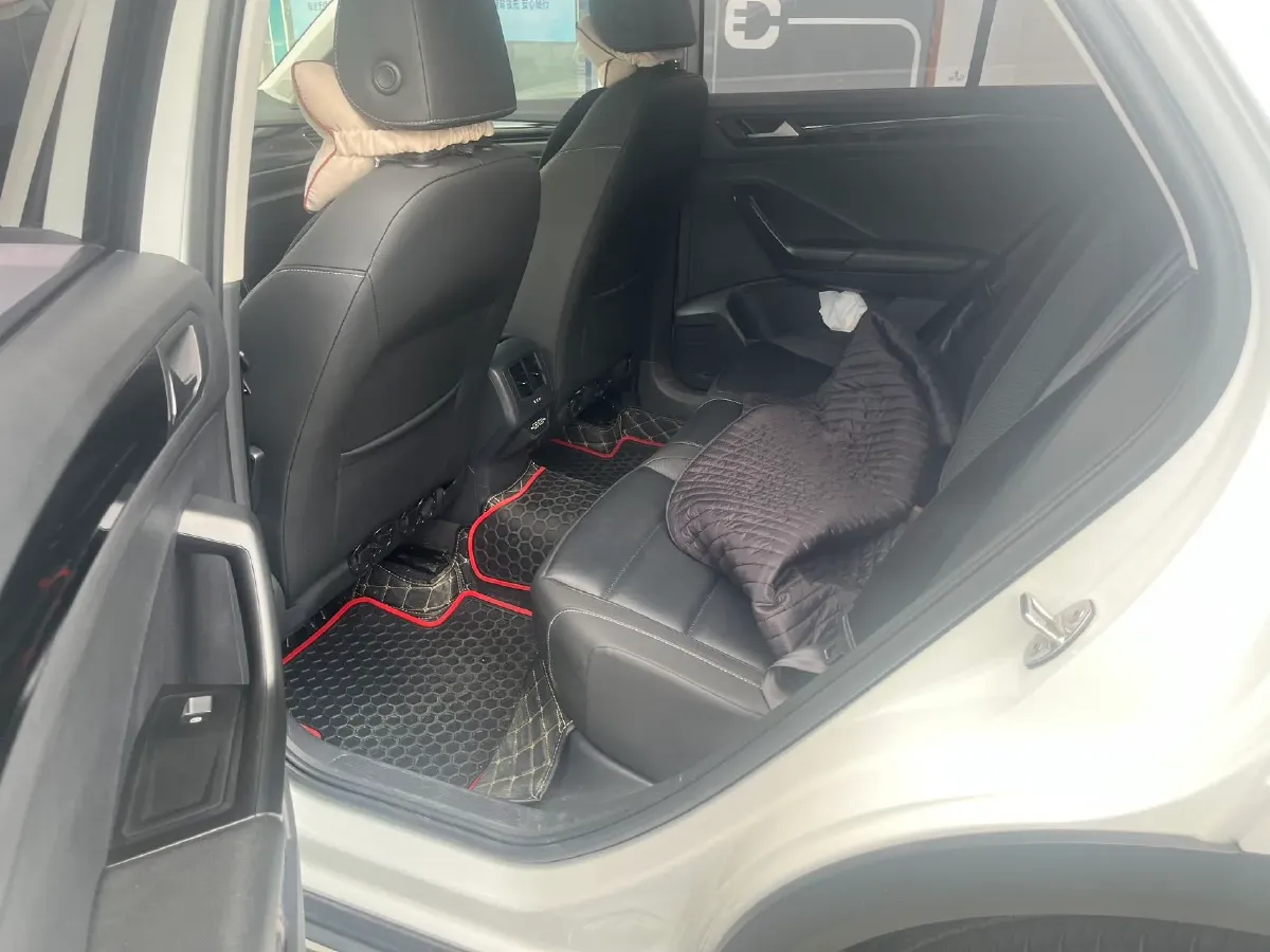 2020 Volkswagen T-Roc 1.4T 150HP L4 7DCT,autocango,china used car exporter,china ev exporter,chinese used car exporter,chinese used ev exporter