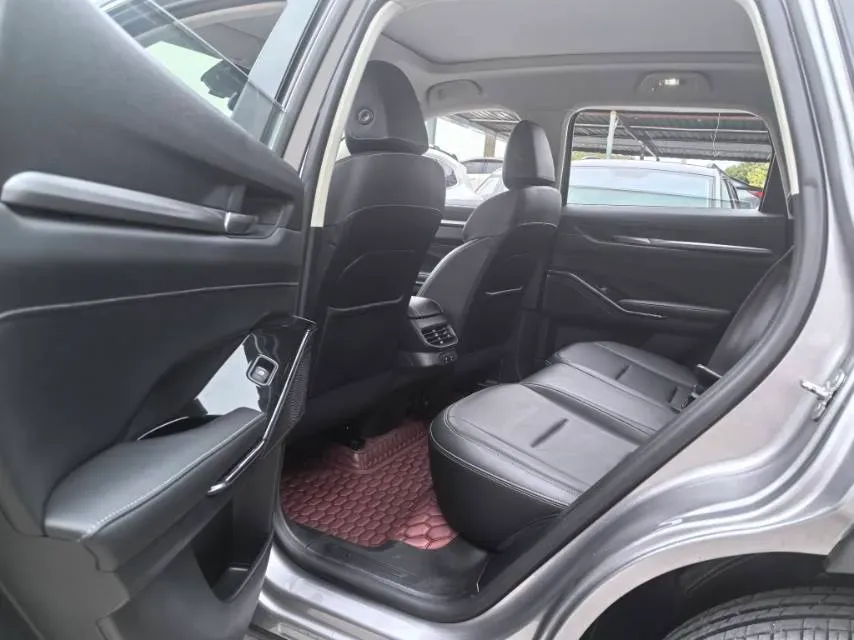 2021 Haval H6 1.5T 169HP L4 7DCT,autocango,china used car exporter,china ev exporter,chinese used car exporter,chinese used ev exporter