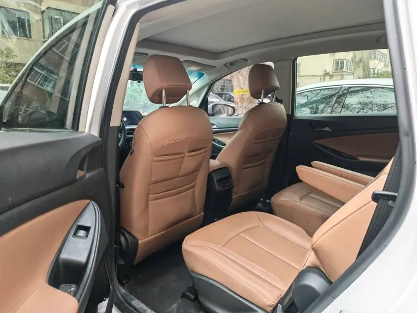2021 Buick GL6 1.3T 163HP L3 6AT,autocango,china used car exporter,china ev exporter,chinese used car exporter,chinese used ev exporter