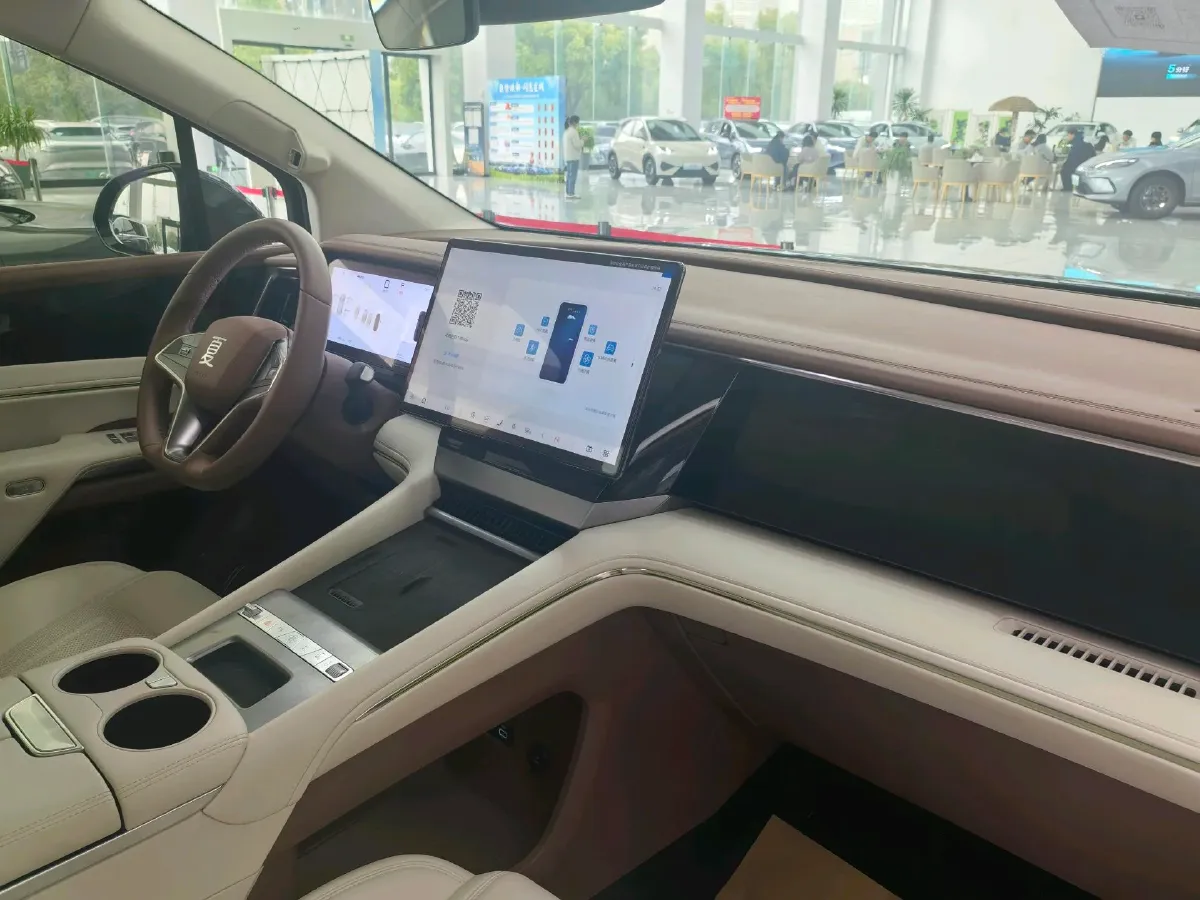 2025 BYD Xia 1.5T 156HP L4 E-CVT PHEV 36.6KWH,autocango,china used car exporter,china ev exporter,chinese used car exporter,chinese used ev exporter