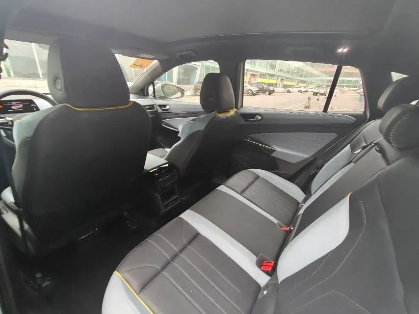 2025 Volkswagen ID.4 X BEV 52.8KWH,autocango,china used car exporter,china ev exporter,chinese used car exporter,chinese used ev exporter