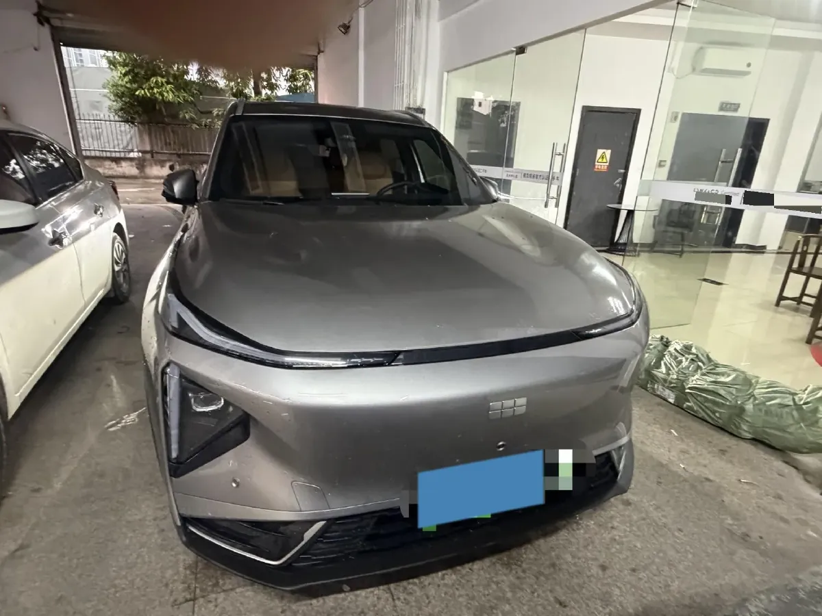 2025 Geely Galaxy L7 1.5L 112HP L4 1DHT PHEV 18.4KWH,autocango,china used car exporter,china ev exporter,chinese used car exporter,chinese used ev exporter