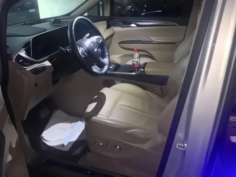 2021 Buick GL8 2.0T 237HP L4 9AT,autocango,china used car exporter,china ev exporter,chinese used car exporter,chinese used ev exporter