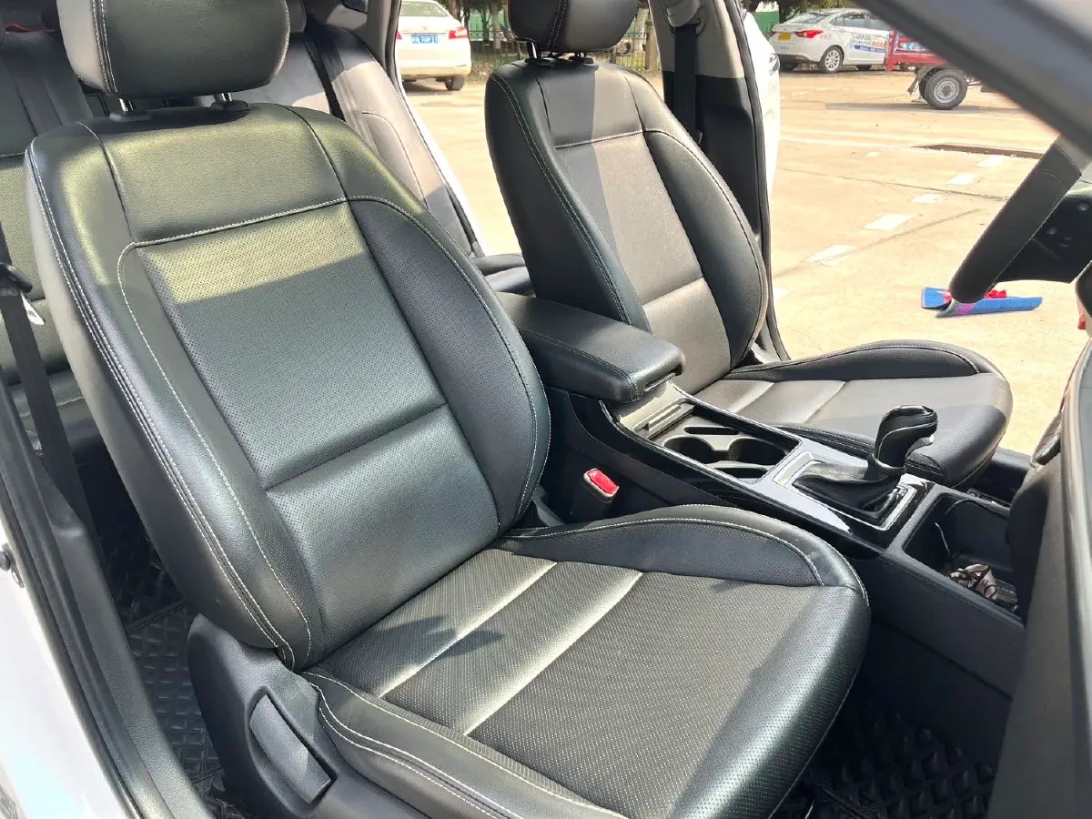 2017 Hyundai Mistra 1.6T 175HP L4 7DCT,autocango,china used car exporter,china ev exporter,chinese used car exporter,chinese used ev exporter