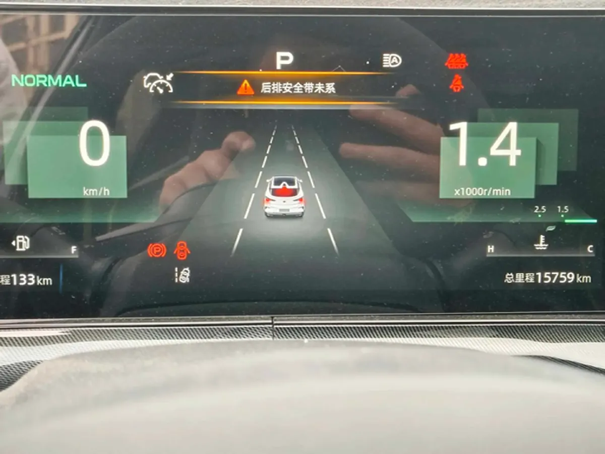 2022 ChangAn UNI-T 1.5T 188HP L4 7DCT,autocango,china used car exporter,china ev exporter,chinese used car exporter,chinese used ev exporter