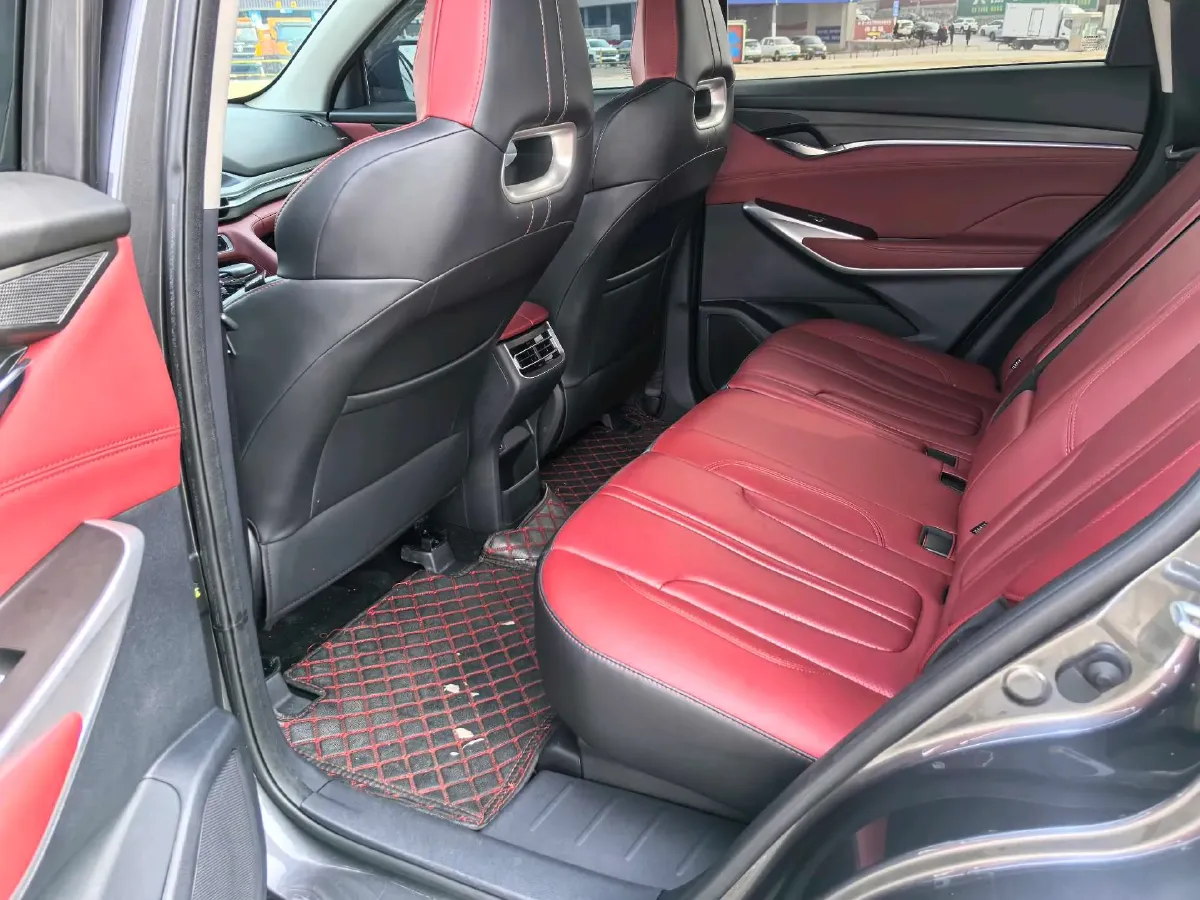 2020 ChangAn CS75 Plus 2.0T 233HP L4 8AT,autocango,china used car exporter,china ev exporter,chinese used car exporter,chinese used ev exporter