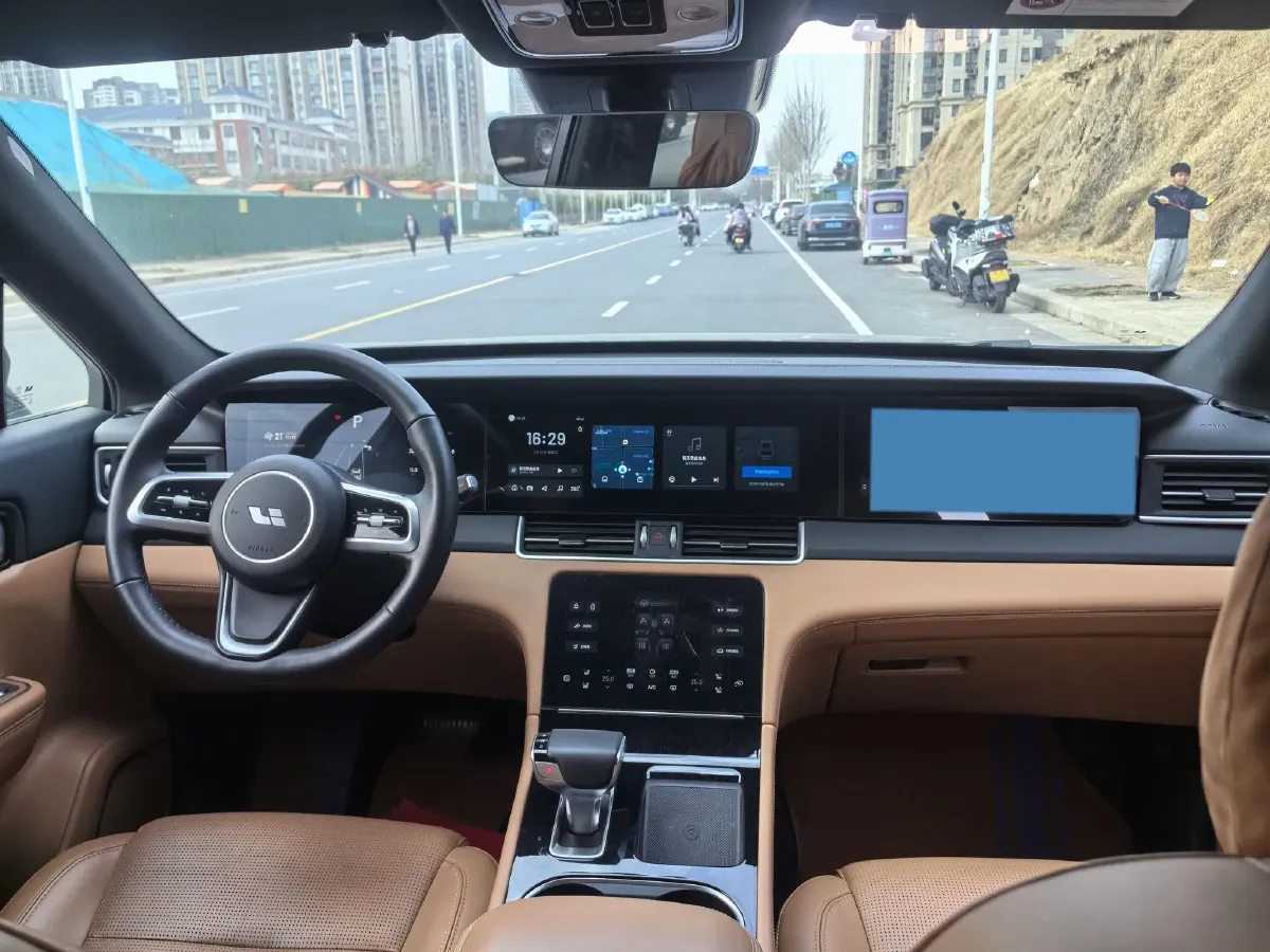 2021 Li ONE Range Extended 131HP REEV 40.5KWH,autocango,china used car exporter,china ev exporter,chinese used car exporter,chinese used ev exporter