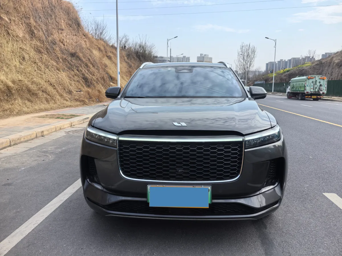 2021 Li ONE Range Extended 131HP REEV 40.5KWH,autocango,china used car exporter,china ev exporter,chinese used car exporter,chinese used ev exporter