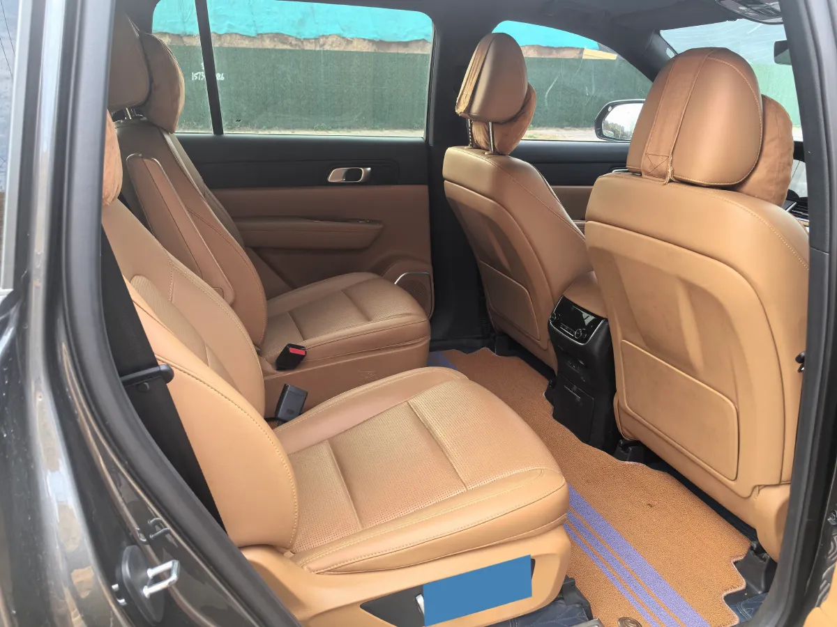 2021 Li ONE Range Extended 131HP REEV 40.5KWH,autocango,china used car exporter,china ev exporter,chinese used car exporter,chinese used ev exporter