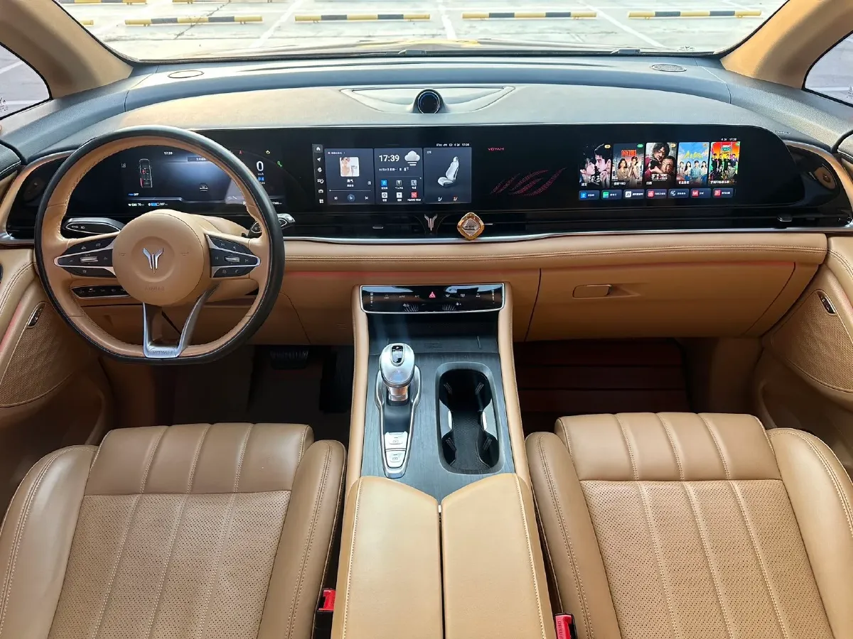 2022 Voyah Dream 1.5T 136HP L4 PHEV 25.57KWH,autocango,china used car exporter,china ev exporter,chinese used car exporter,chinese used ev exporter