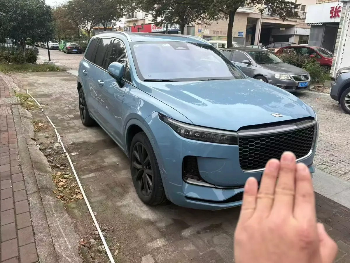 2021 Li ONE Range Extended 131HP REEV 40.5KWH,autocango,china used car exporter,china ev exporter,chinese used car exporter,chinese used ev exporter