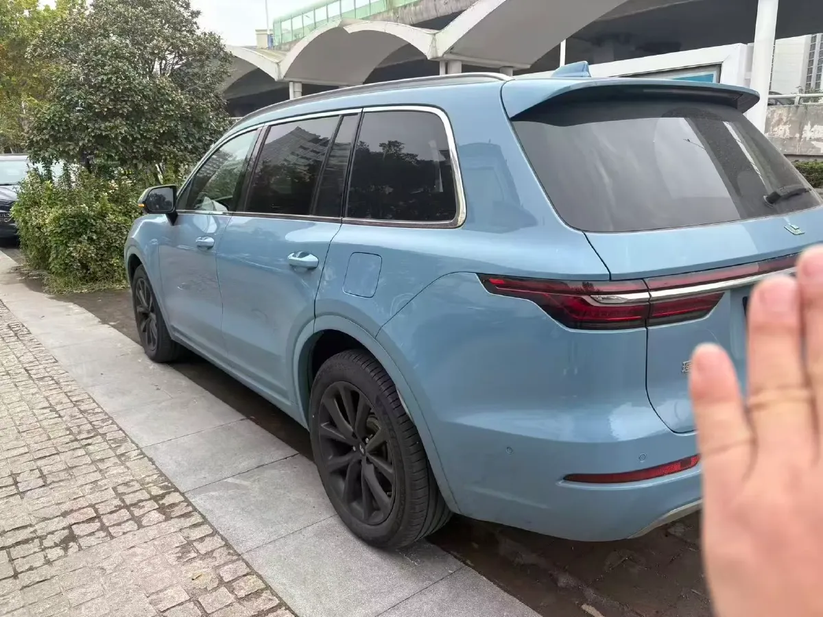 2021 Li ONE Range Extended 131HP REEV 40.5KWH,autocango,china used car exporter,china ev exporter,chinese used car exporter,chinese used ev exporter