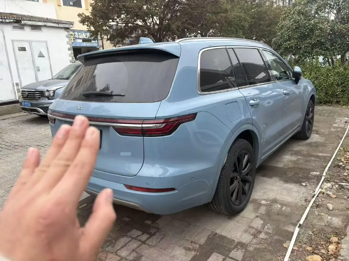 2021 Li ONE Range Extended 131HP REEV 40.5KWH,autocango,china used car exporter,china ev exporter,chinese used car exporter,chinese used ev exporter