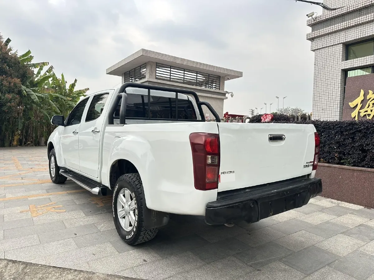 2019 Isuzu LingTuo 2.5T 129HP L4 6MT,autocango,china used car exporter,china ev exporter,chinese used car exporter,chinese used ev exporter