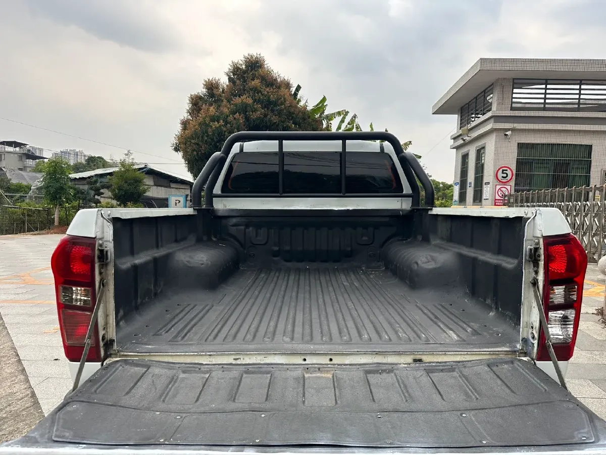 2019 Isuzu LingTuo 2.5T 129HP L4 6MT,autocango,china used car exporter,china ev exporter,chinese used car exporter,chinese used ev exporter