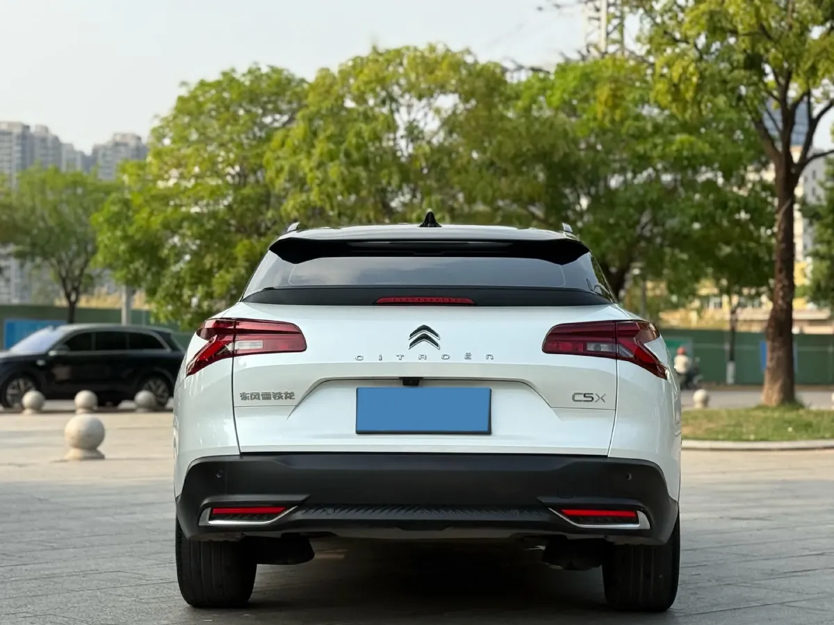 2022 Citroen C5 X 1.6T 175HP L4 8AT,autocango,china used car exporter,china ev exporter,chinese used car exporter,chinese used ev exporter