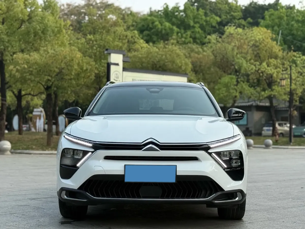 2022 Citroen C5 X 1.6T 175HP L4 8AT,autocango,china used car exporter,china ev exporter,chinese used car exporter,chinese used ev exporter