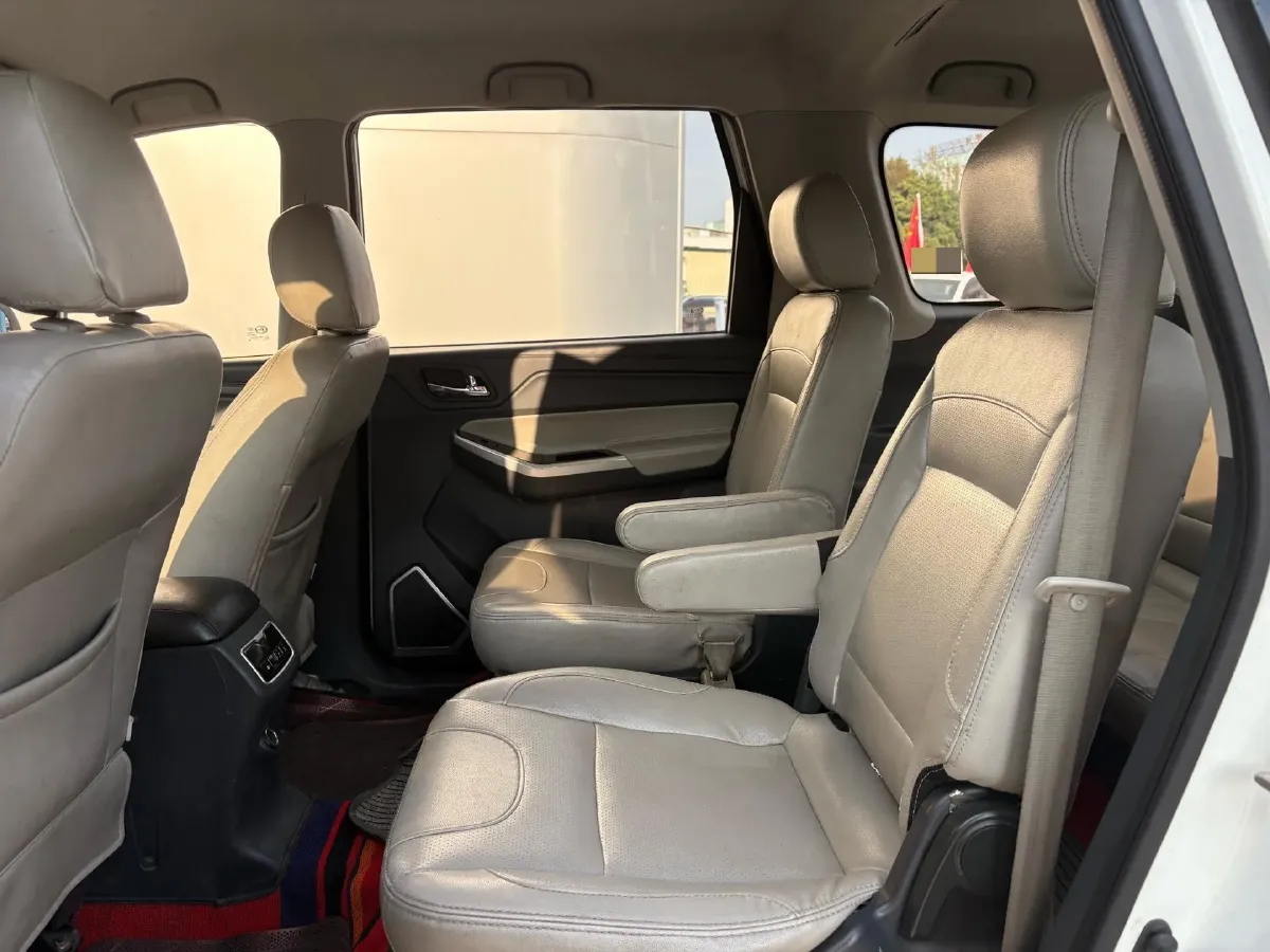 2017 BAIC ChangHe M70 1.5L 113HP L4 5MT,autocango,china used car exporter,china ev exporter,chinese used car exporter,chinese used ev exporter