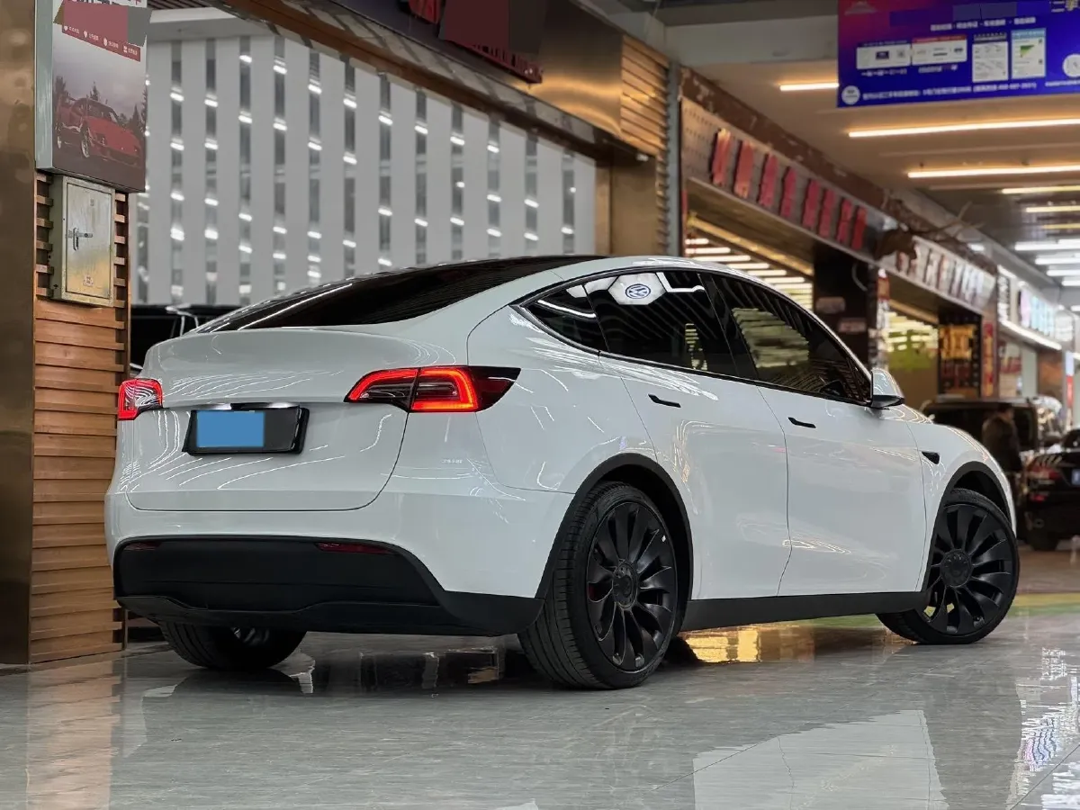 2024 Tesla Model Y BEV 78.4KWH,autocango,china used car exporter,china ev exporter,chinese used car exporter,chinese used ev exporter