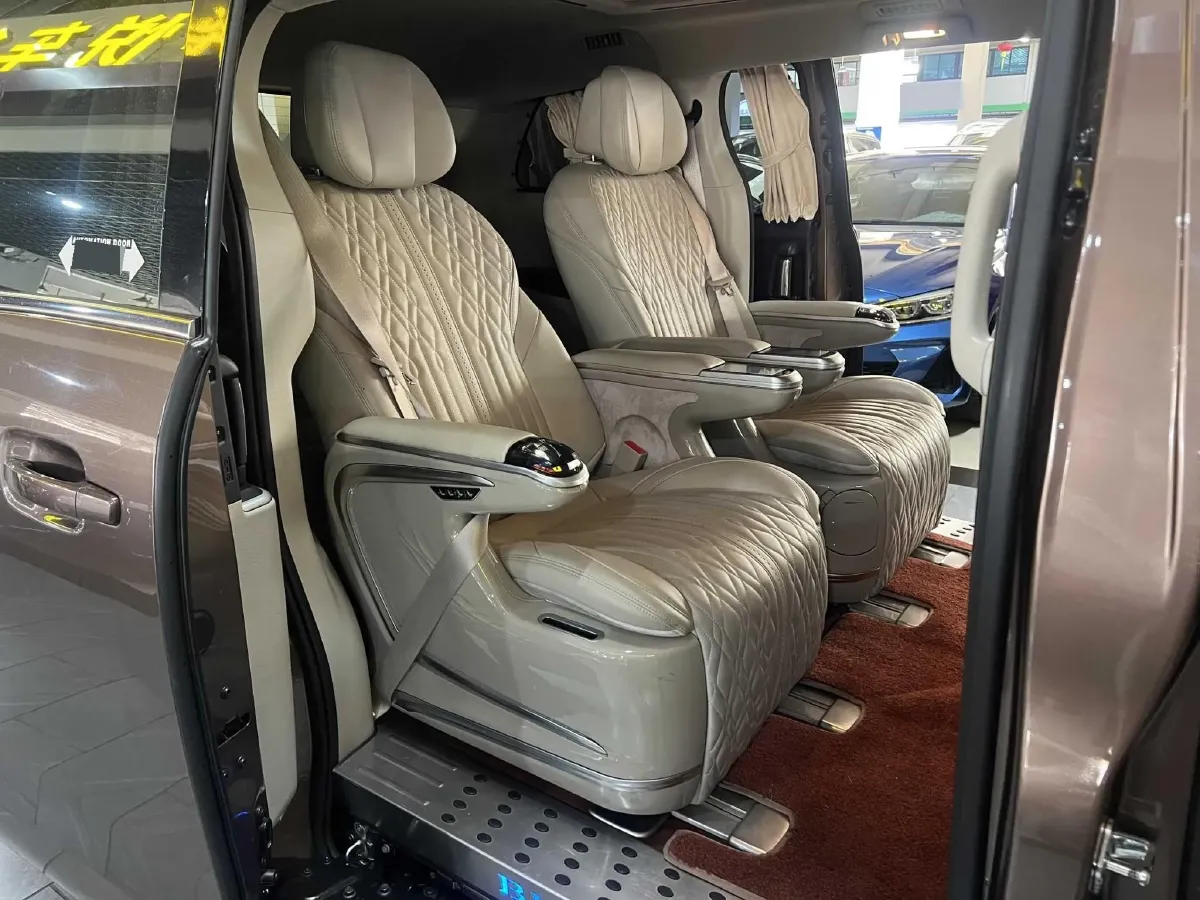 2020 Buick GL8 2.0T 237HP L4 9AT,autocango,china used car exporter,china ev exporter,chinese used car exporter,chinese used ev exporter