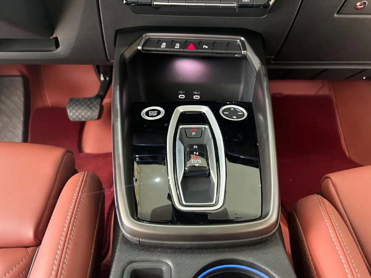 2025 Audi A3 1.5T 160HP L4 7DCT,autocango,china used car exporter,china ev exporter,chinese used car exporter,chinese used ev exporter