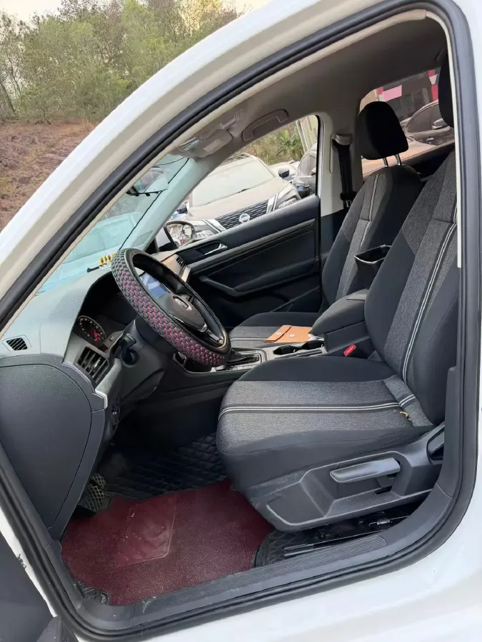 2019 Volkswagen T-Cross 1.5L 113HP L4 6AT,autocango,china used car exporter,china ev exporter,chinese used car exporter,chinese used ev exporter