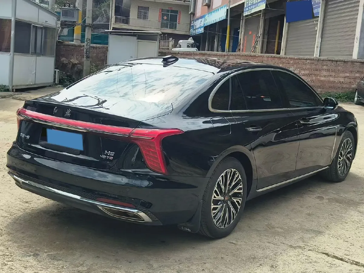 2024 HongQi H5 2.0T 224HP L4 8AT,autocango,china used car exporter,china ev exporter,chinese used car exporter,chinese used ev exporter