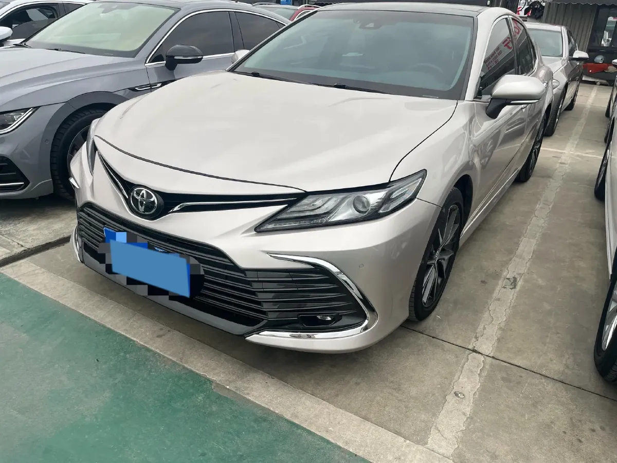 2021 Toyota Camry 2.5L 209HP L4 8AT,autocango,china used car exporter,china ev exporter,chinese used car exporter,chinese used ev exporter
