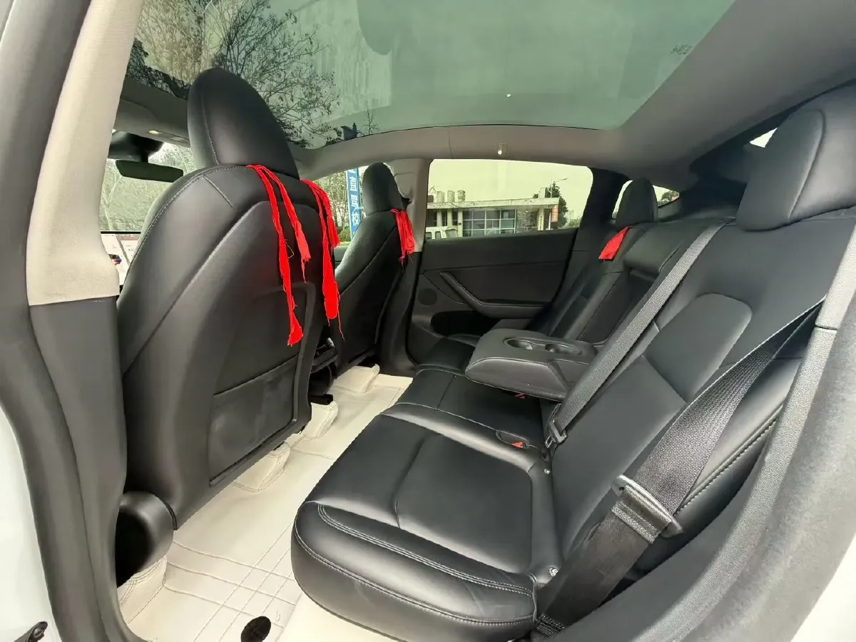 2022 Tesla Model Y BEV 60KWH,autocango,china used car exporter,china ev exporter,chinese used car exporter,chinese used ev exporter