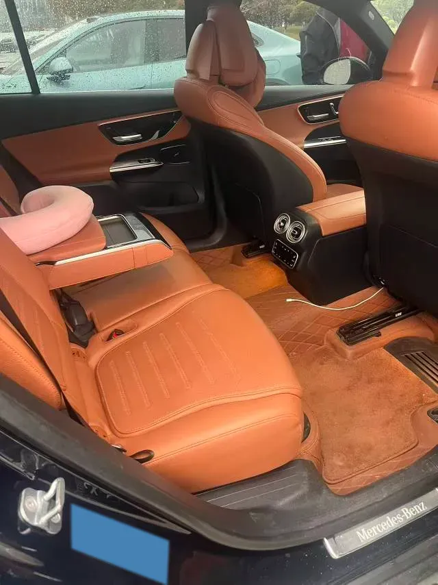 2023 Mercedes-Benz GLC Class 2.0T 204HP L4 9AT,autocango,china used car exporter,china ev exporter,chinese used car exporter,chinese used ev exporter