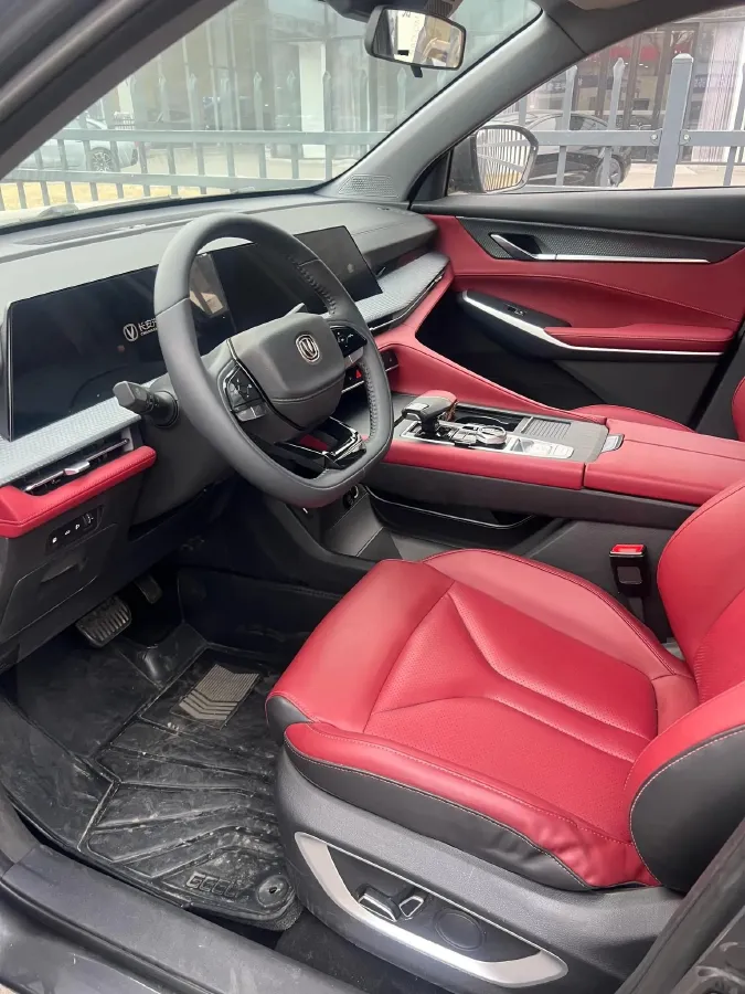 2022 ChangAn CS75 Plus 1.5T 178HP L4 6AT,autocango,china used car exporter,china ev exporter,chinese used car exporter,chinese used ev exporter