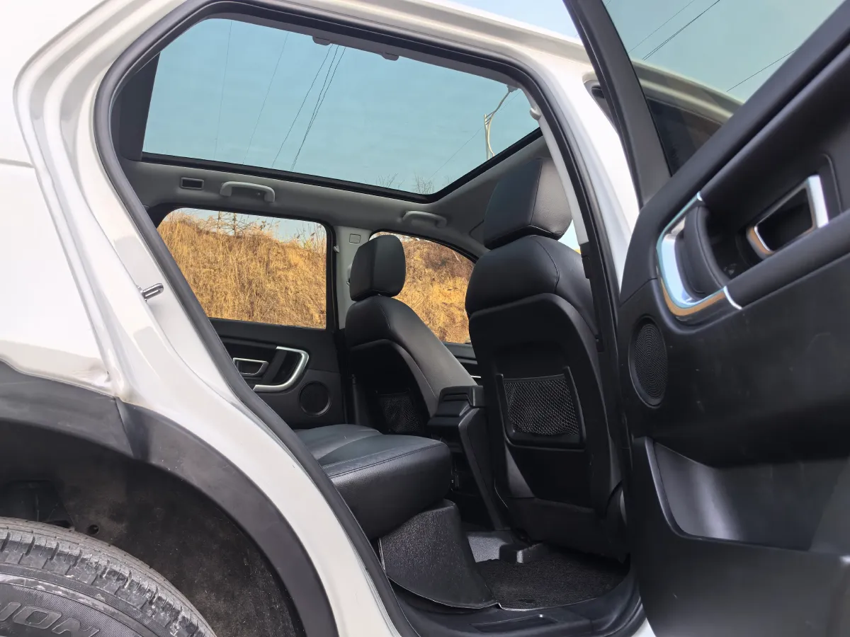 2019 Land Rover Discovery Sport 2.0T 241HP L4 9AT,autocango,china used car exporter,china ev exporter,chinese used car exporter,chinese used ev exporter