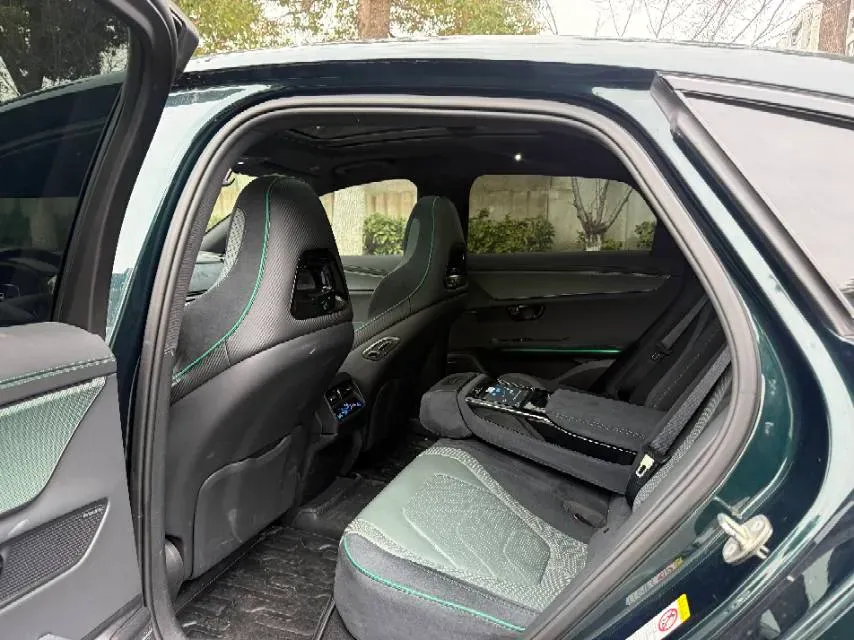 2022 Toyota Highlander 2.5L 192HP L4 E-CVT Hybrid,autocango,china used car exporter,china ev exporter,chinese used car exporter,chinese used ev exporter