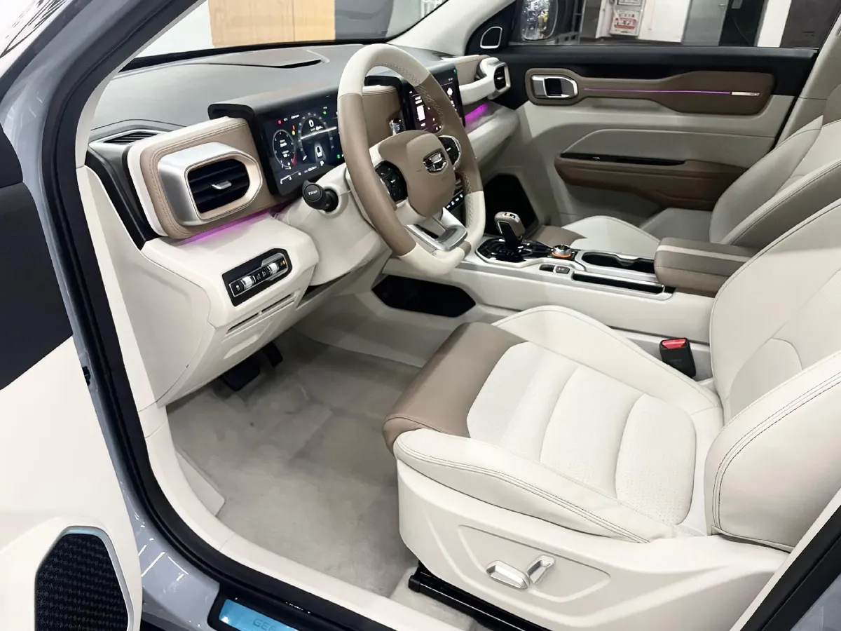 2020 Geely ICON 1.5T 177HP L3 7DCT,autocango,china used car exporter,china ev exporter,chinese used car exporter,chinese used ev exporter