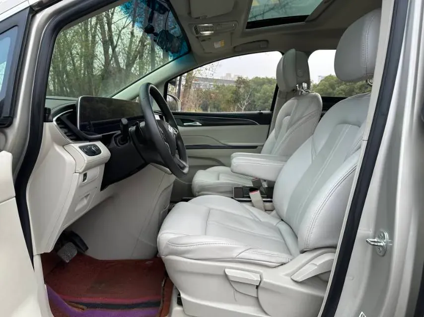 2021 Buick GL8 2.0T 237HP L4 9AT,autocango,china used car exporter,china ev exporter,chinese used car exporter,chinese used ev exporter