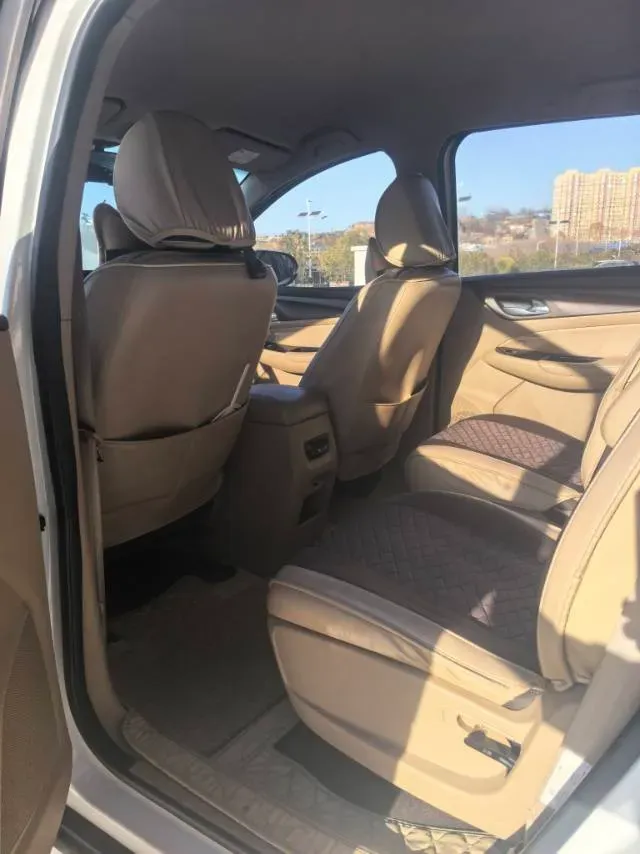 2017 SWM X7 1.5T 156HP L4 5MT,autocango,china used car exporter,china ev exporter,chinese used car exporter,chinese used ev exporter