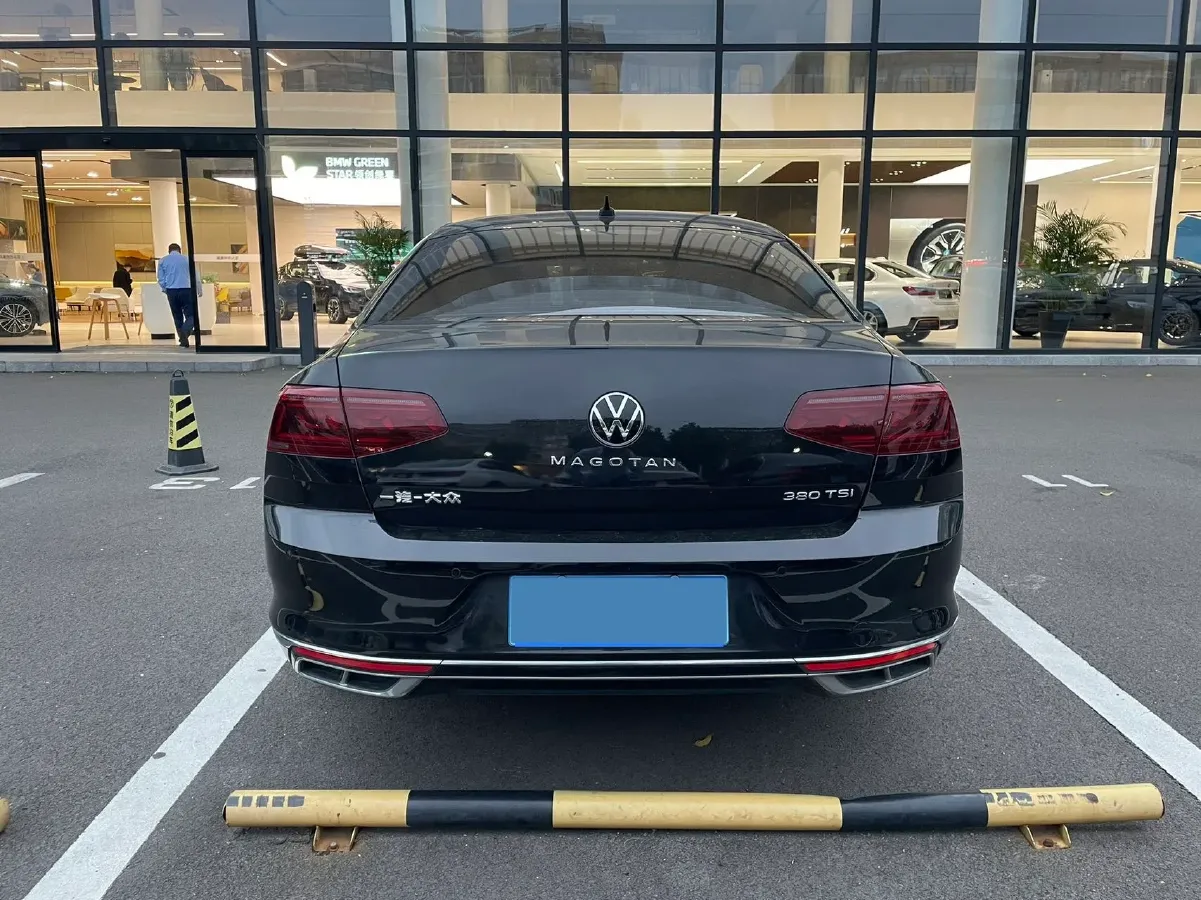 2023 Volkswagen Magotan 2.0T 186HP L4 7DCT,autocango,china used car exporter,china ev exporter,chinese used car exporter,chinese used ev exporter